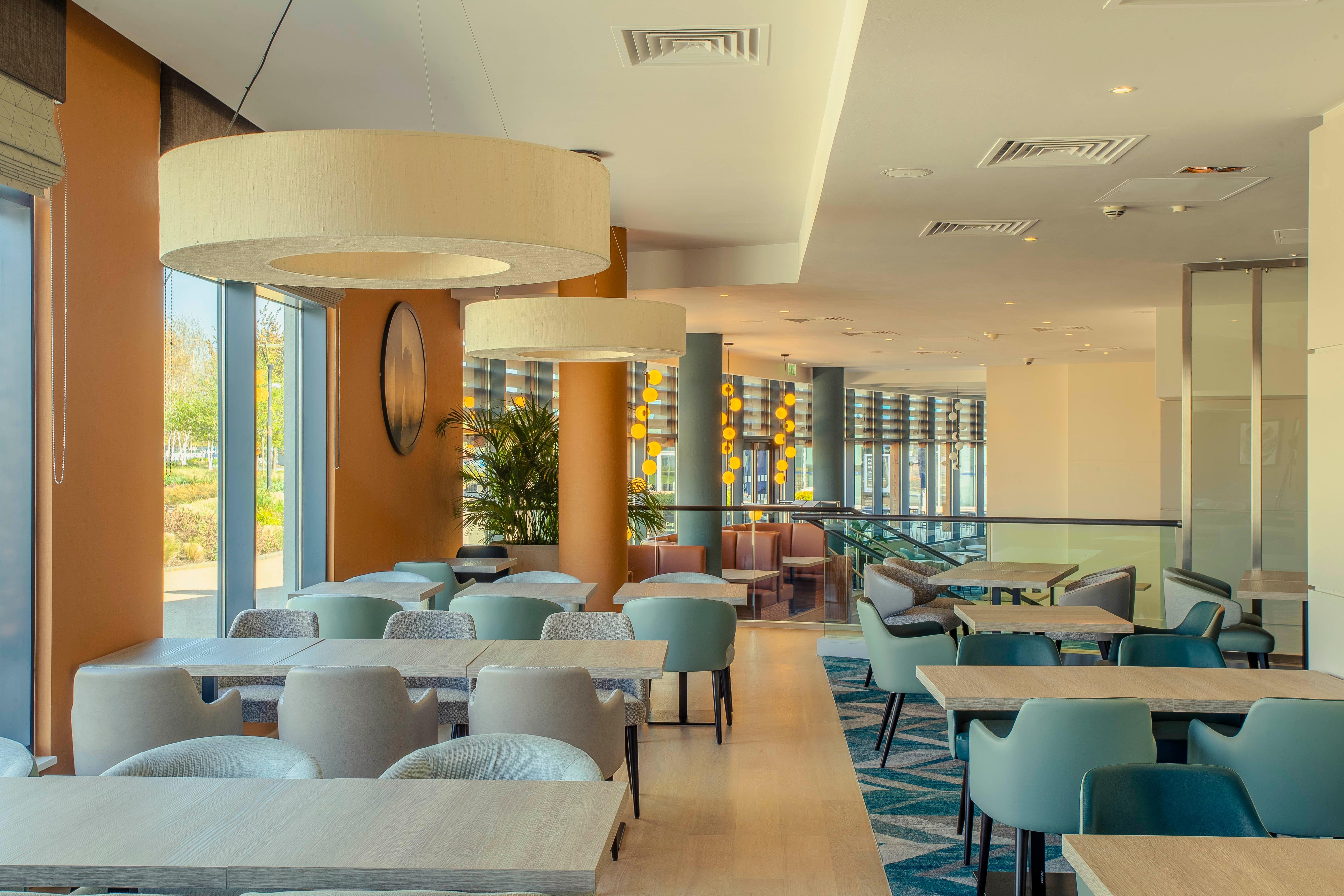Crowne Plaza Reading Hotel Bagian luar foto