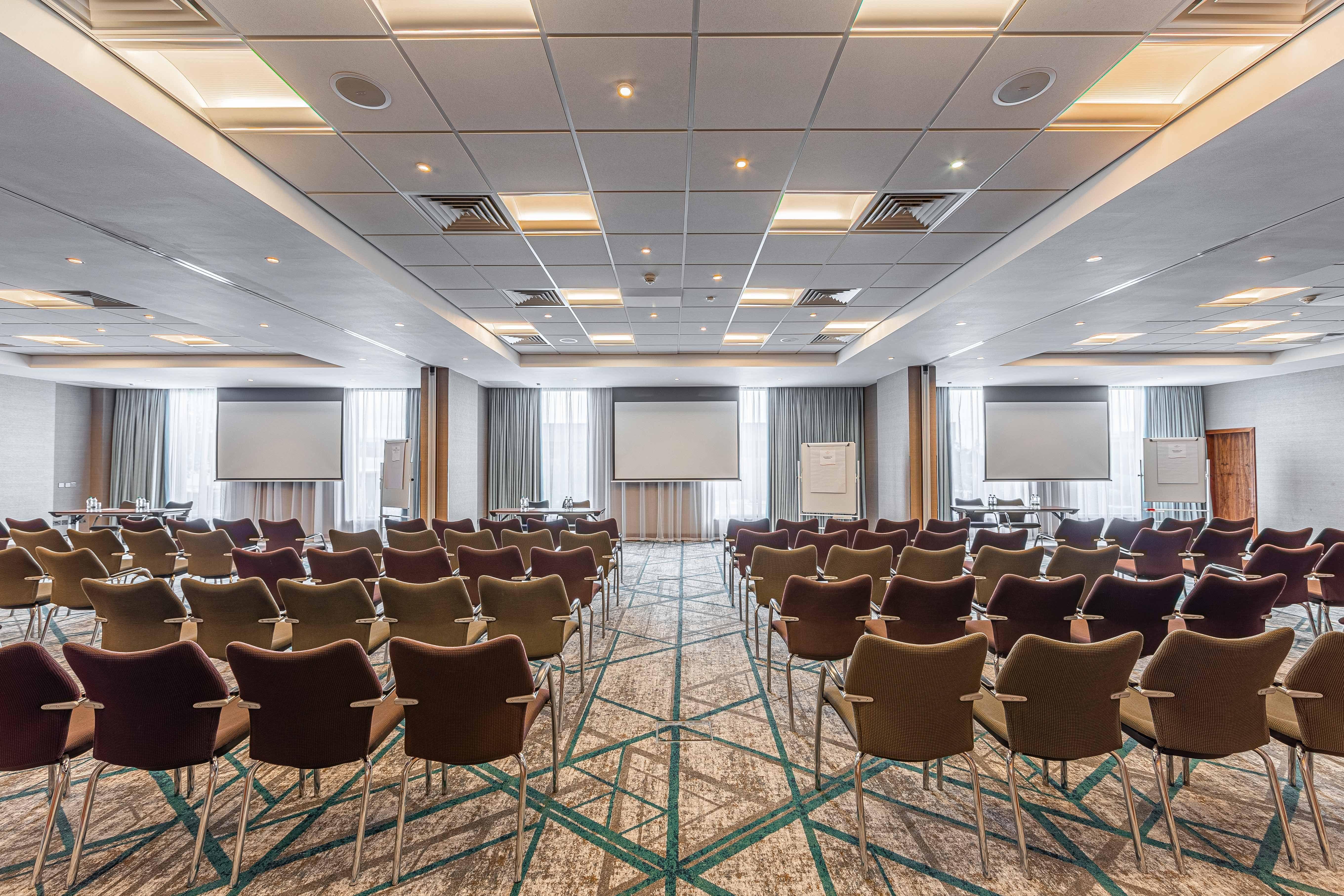 Crowne Plaza Reading Hotel Bagian luar foto