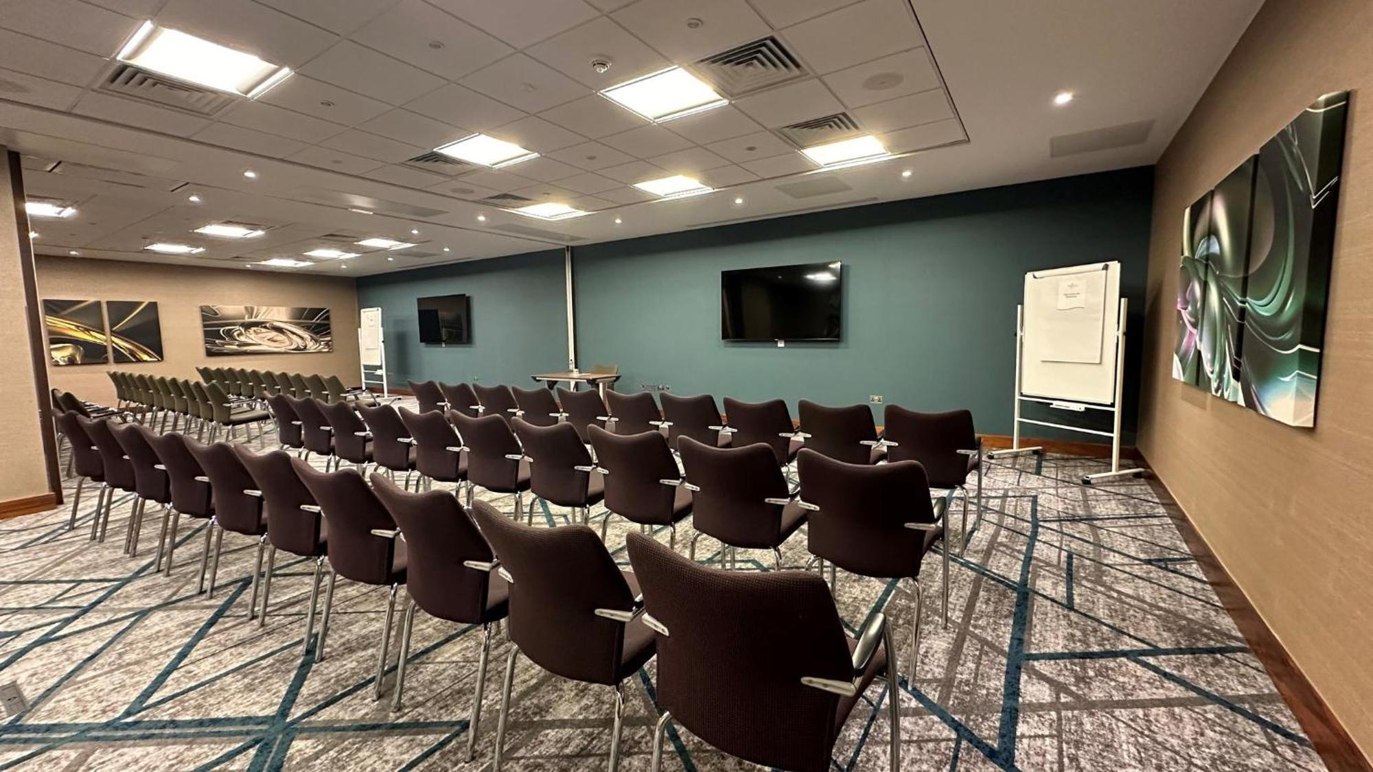 Crowne Plaza Reading Hotel Bagian luar foto